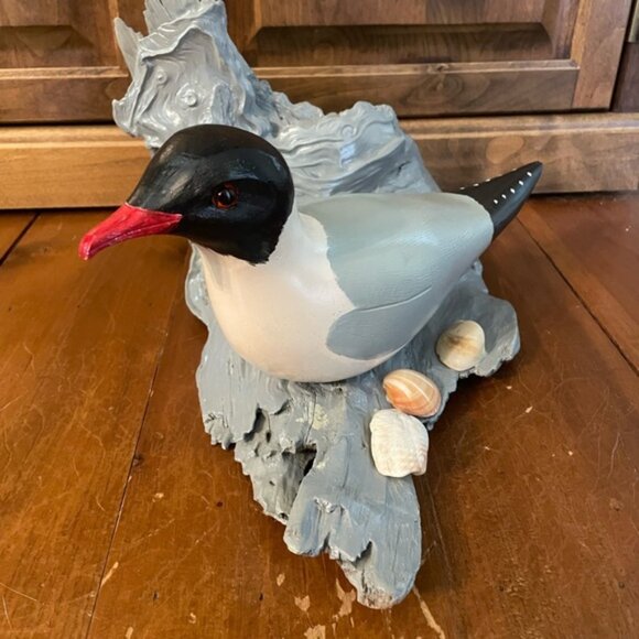 Wood Herring Gull Decor on Driftwood - Picture 6 of 9